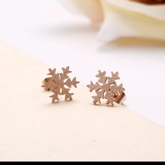 Rose gold stainless steel snowflake earrings. - Picture 3 of 8